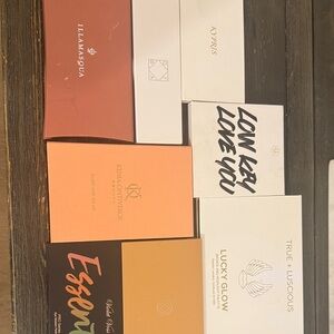 Illamasqua Eyeshadow Palette - Bold Colors